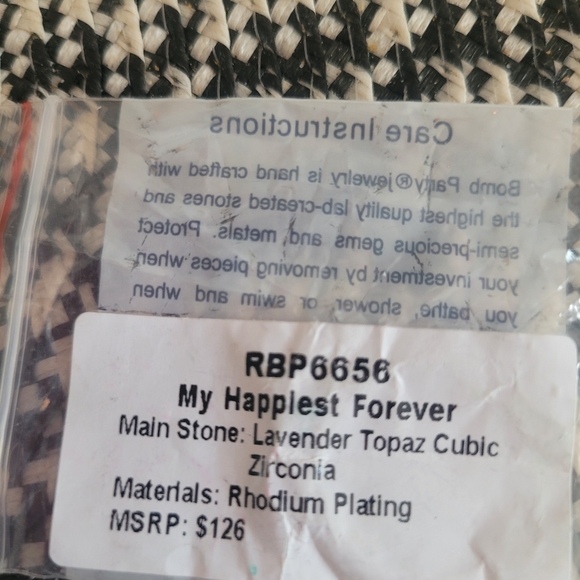 NEW Bomb Party Ring My Happiest Forever - Picture 3 of 3